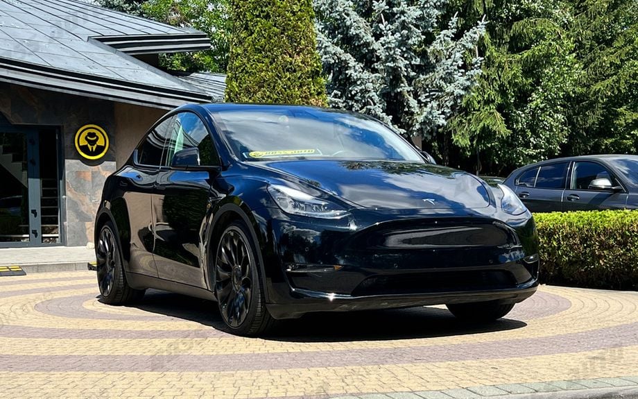 Tesla Model Y 2022